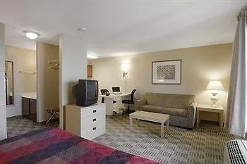 Motel Hometowne By Red Roof - Black Canyon Highway 2*