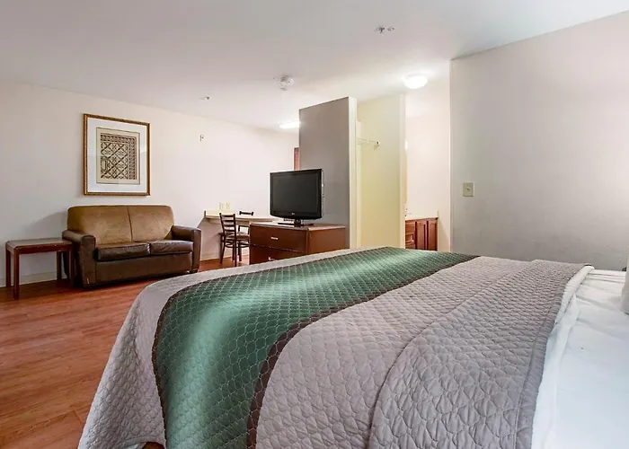 Motel Hometowne By Red Roof - Black Canyon Highway Phoenix